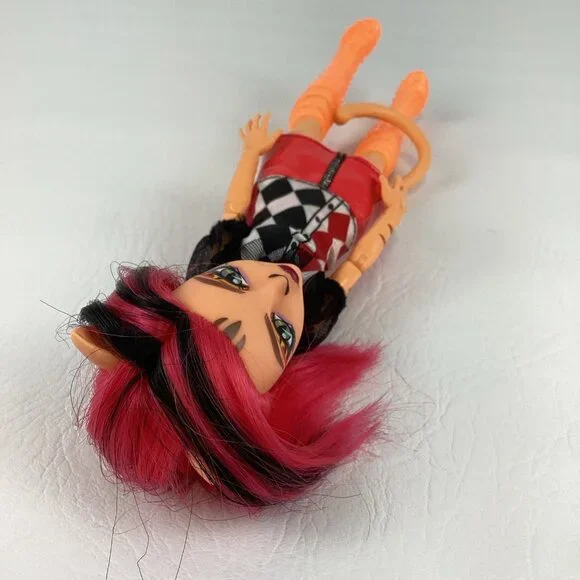 Monster High Toralei Stripe Fashion Doll 11" Figure Mattel Werecat Neon Frights - Picture 4 of 7
